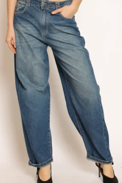 Tensione In Jeans Russel modello egg denim blu