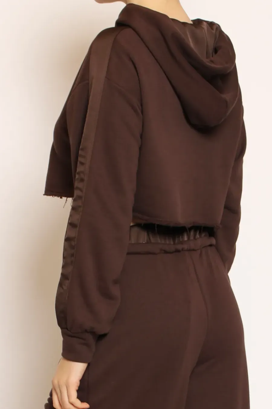 Have one Maglia crop cappuccio