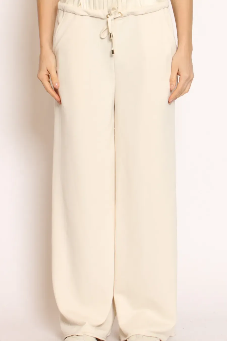 Have one Pantalone palazzo