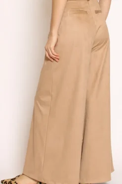 Have one Pantalone palazzo scamosciato con pinces sabbia